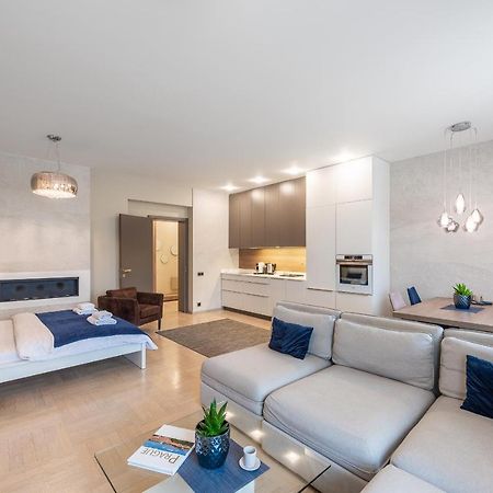 New Luxury Apt With Ac&Parking In The Center Of Prague Apartamento Exterior foto