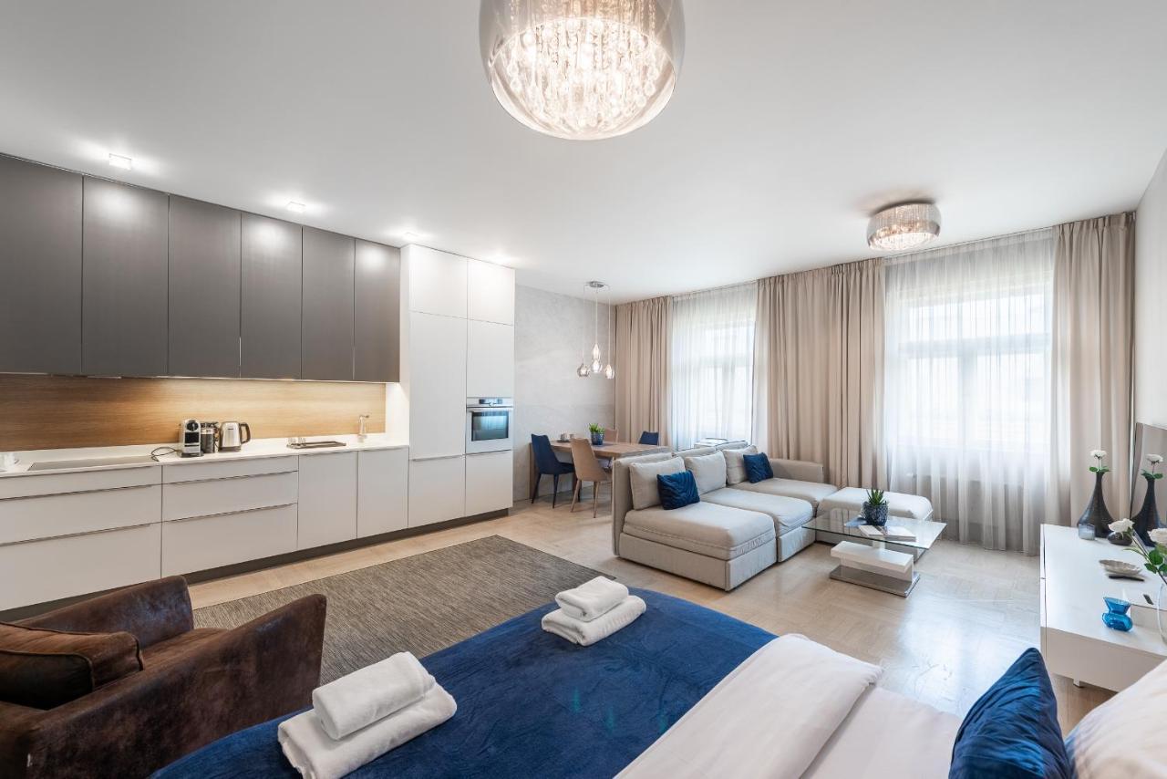 New Luxury Apt With Ac&Parking In The Center Of Prague Apartamento Exterior foto