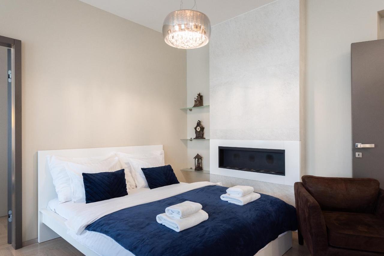 New Luxury Apt With Ac&Parking In The Center Of Prague Apartamento Exterior foto